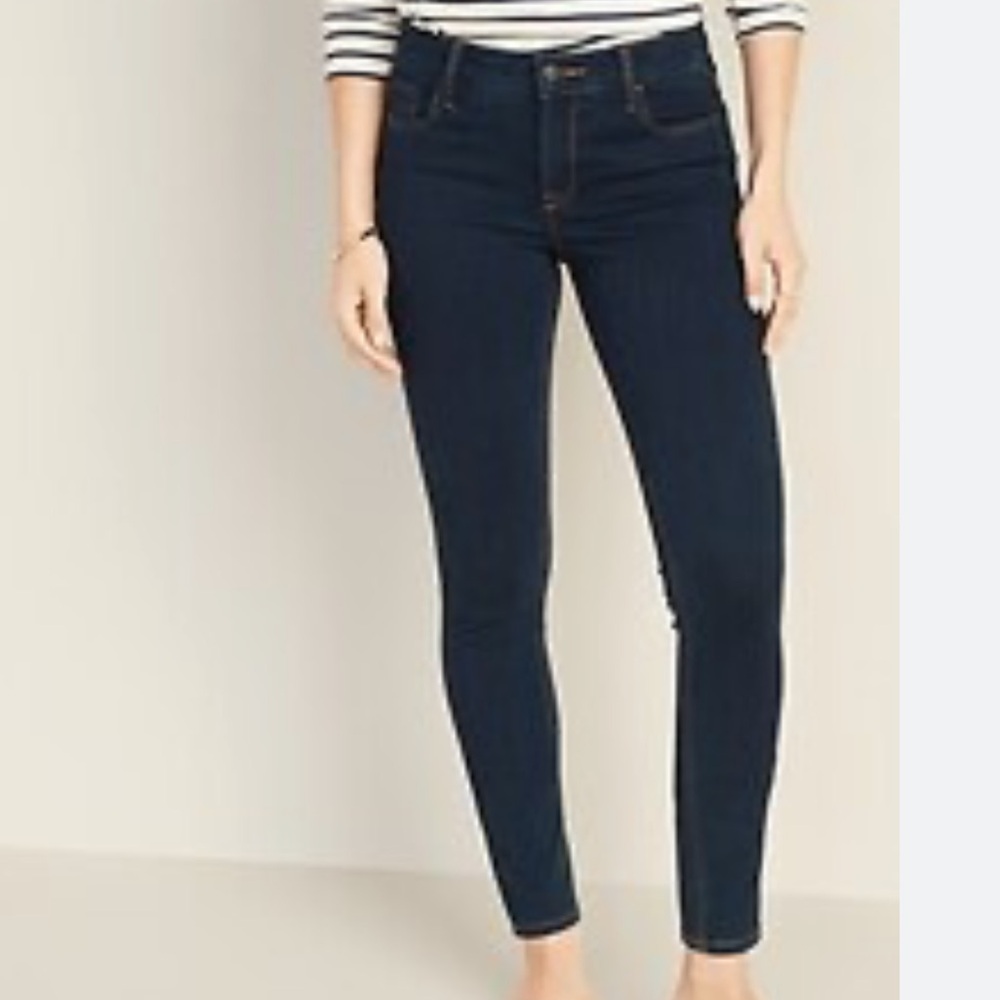 Old Navy Rockstar Super Skinny Jean